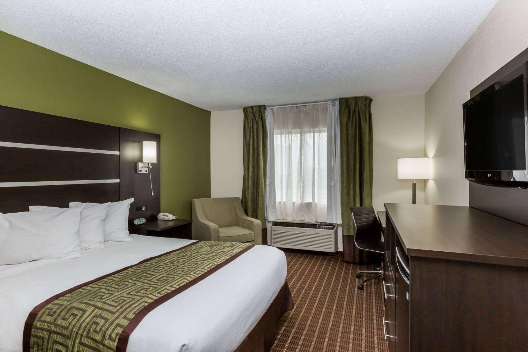 Baymont By Wyndham Louisville South I 65 Brooks Esterno foto
