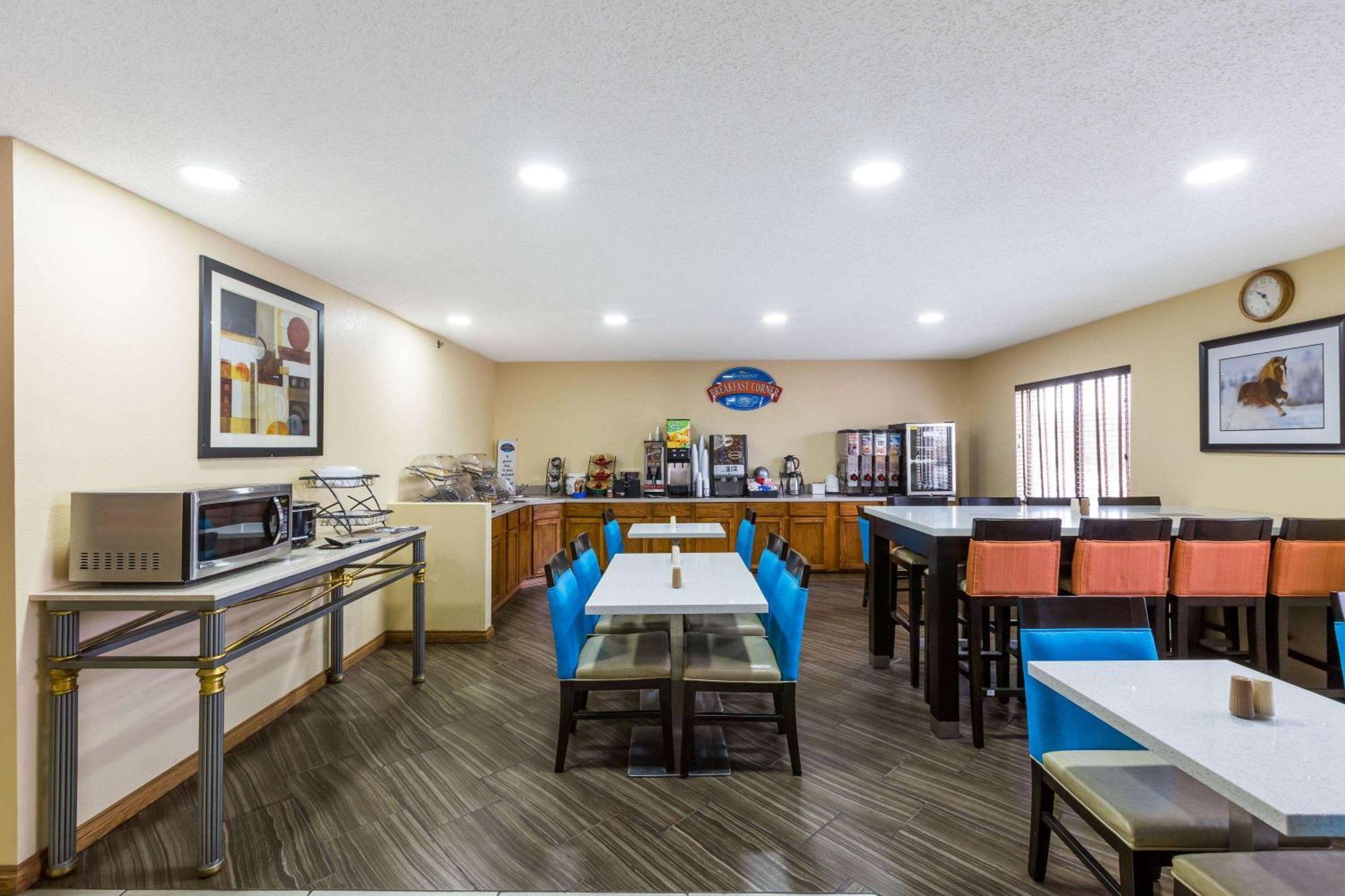 Baymont By Wyndham Louisville South I 65 Brooks Esterno foto